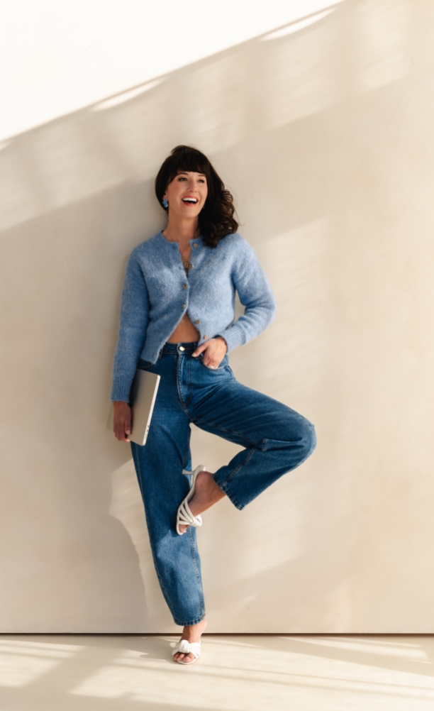 Voice and presence coach Mac McCormack speaking about confidence and visibility for women in leadership